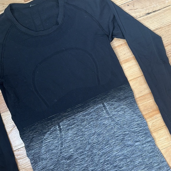 Lululemon long sleeve - Picture 2 of 3